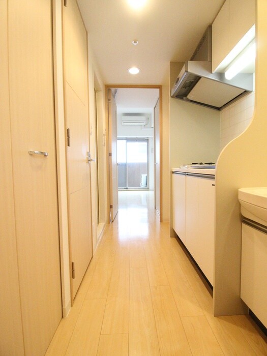 物件内観写真9　(廊下)