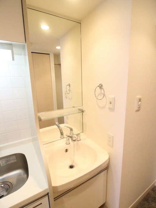 物件内観写真10　(洗面)