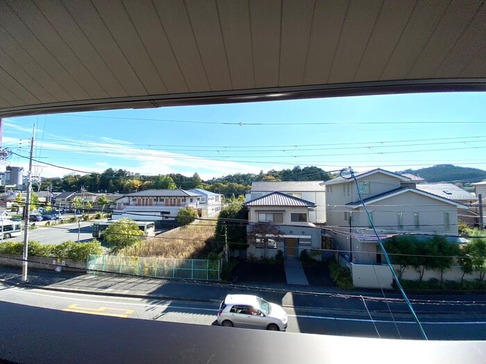 物件内観写真17　(室内からの展望)