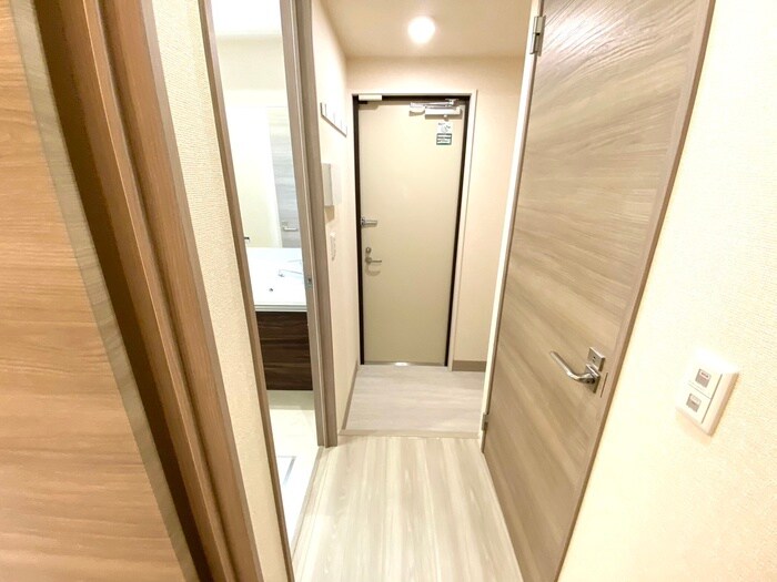 物件内観写真18　(廊下)