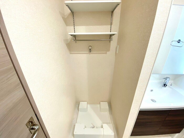 物件内観写真20　(洗濯機置場)