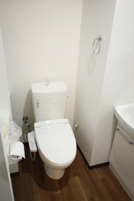 物件内観写真12　(トイレ)