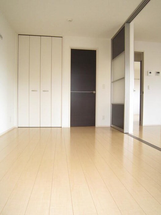 物件内観写真6　(居室)