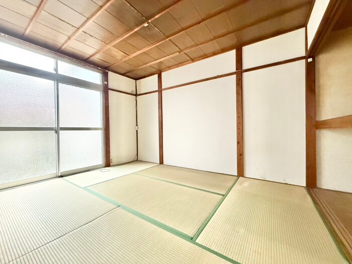 物件内観写真8　(居室)