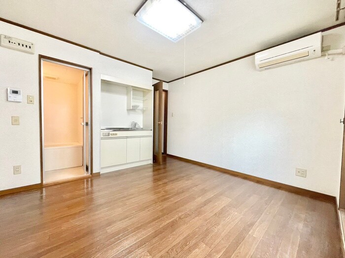 物件内観写真8　(居室)