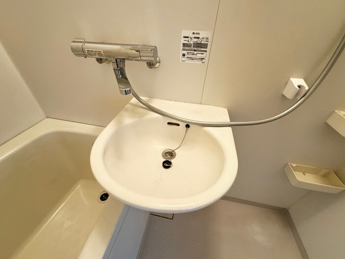 物件内観写真12　(洗面)