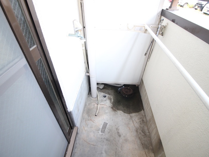 物件内観写真14　(洗濯機置場)