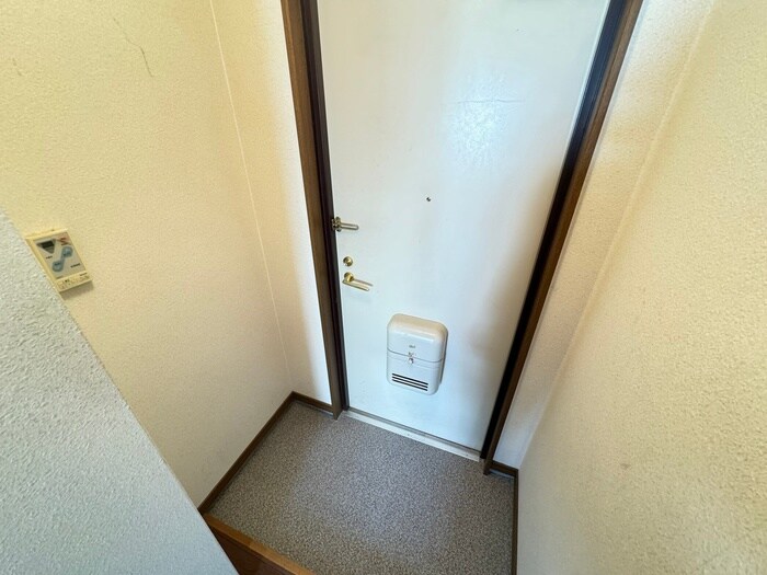 物件内観写真20　(玄関)
