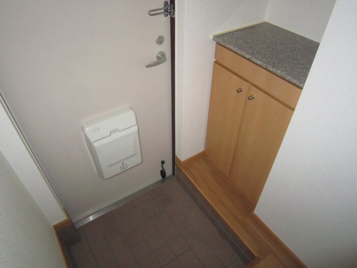 物件内観写真12　(靴箱)