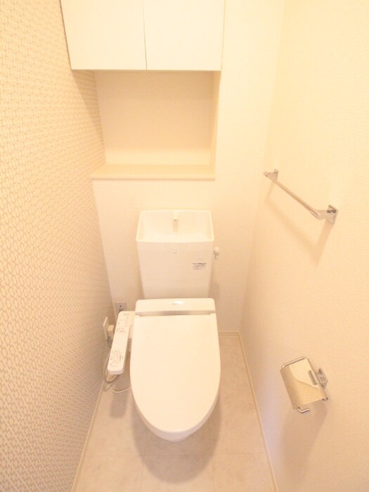 物件内観写真8　(トイレ)