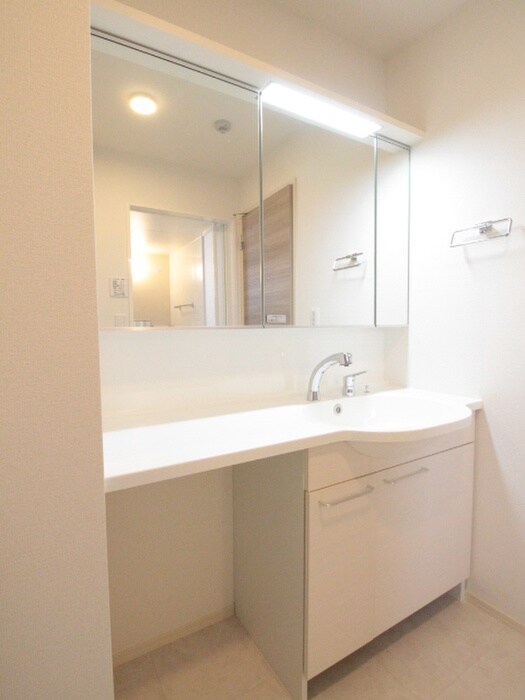 物件内観写真9　(洗面)