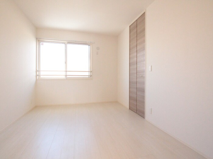 物件内観写真13　(居室)