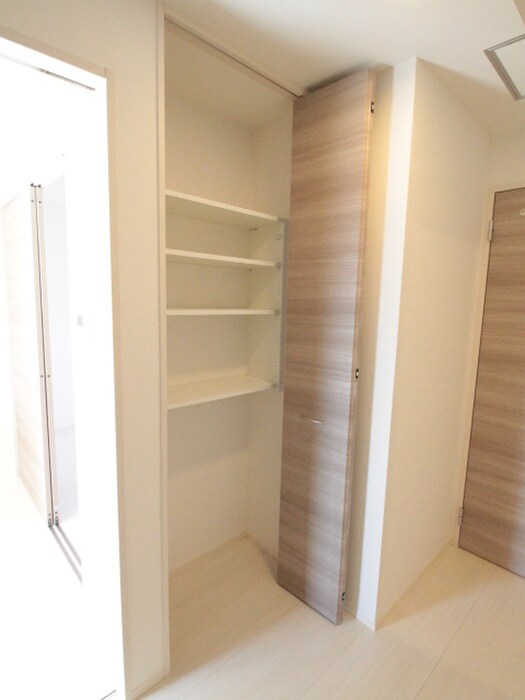 物件内観写真19　(収納)