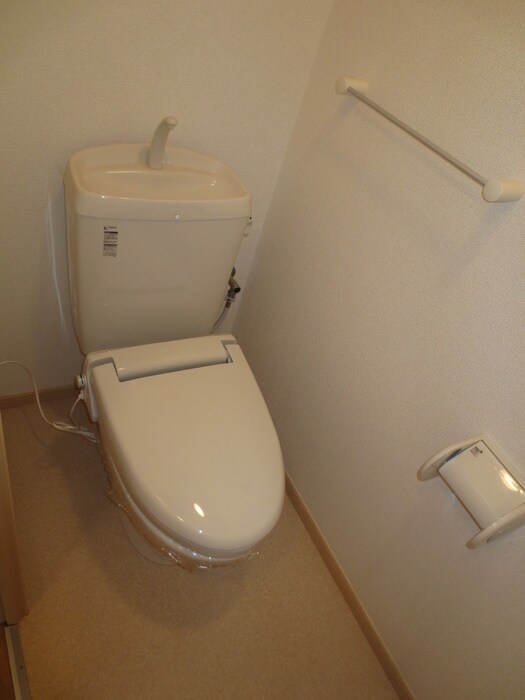 物件内観写真12　(トイレ)