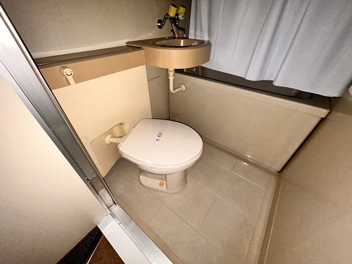 物件内観写真14　(トイレ)