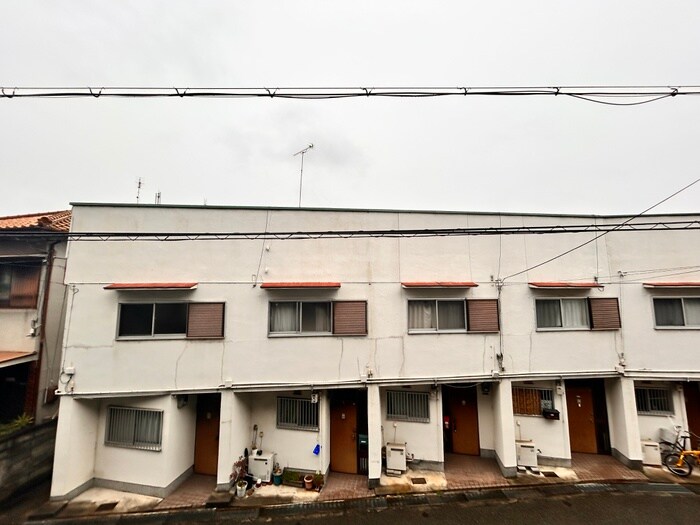 物件内観写真16　(室内からの展望)