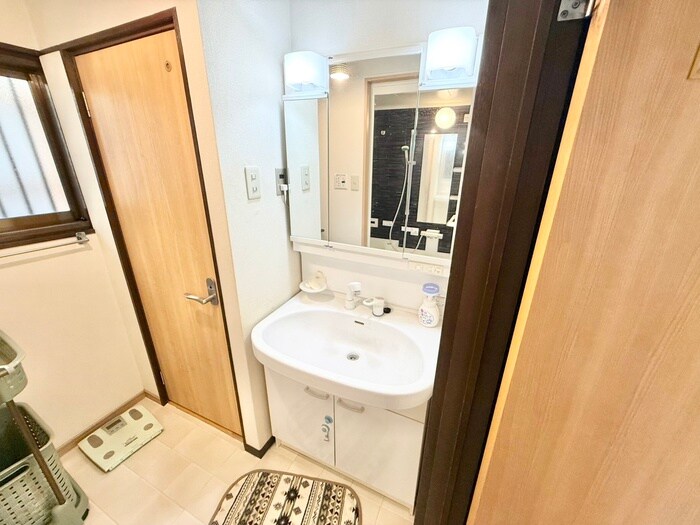 物件内観写真14　(洗面)