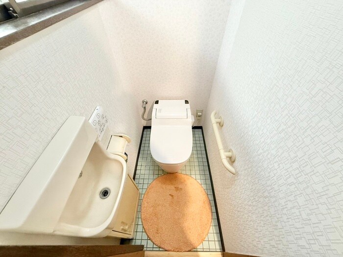 物件内観写真15　(トイレ)