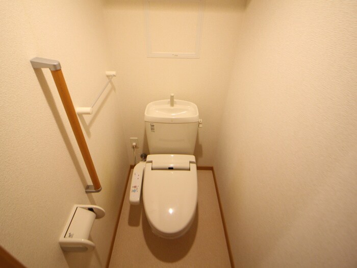 物件内観写真14　(トイレ)