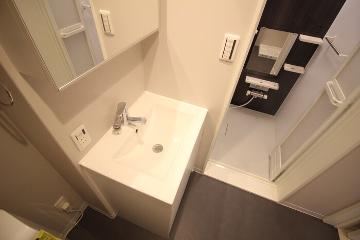 物件内観写真12　(洗面)