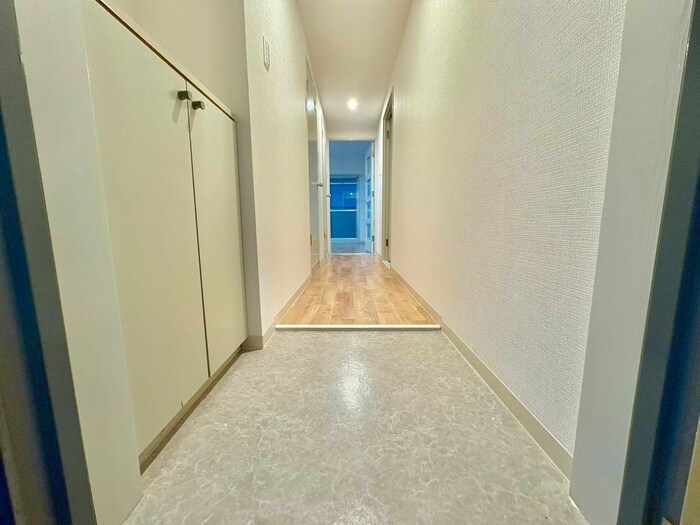 物件内観写真22　(玄関)