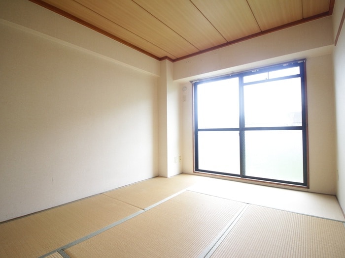 物件内観写真10　(居室)