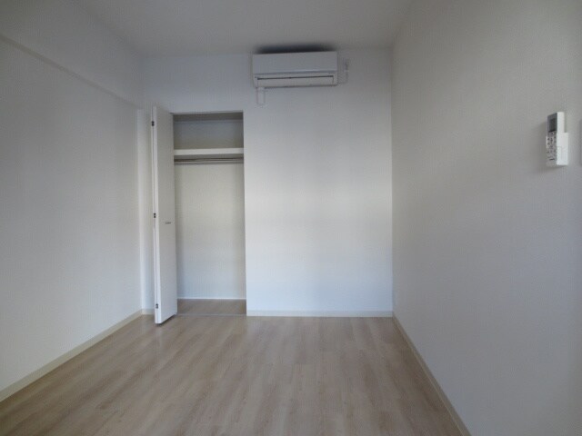 物件内観写真11　(居室)