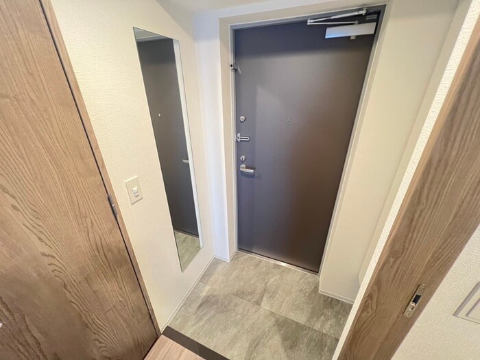 物件内観写真11　(玄関)