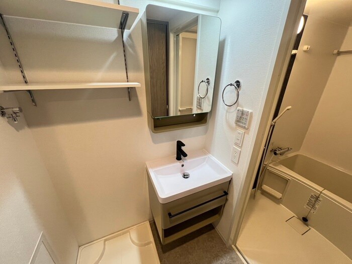 物件内観写真14　(洗面)