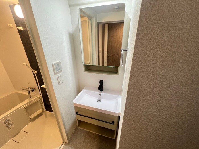 物件内観写真15　(洗面)