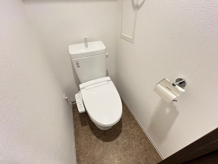 物件内観写真16　(トイレ)