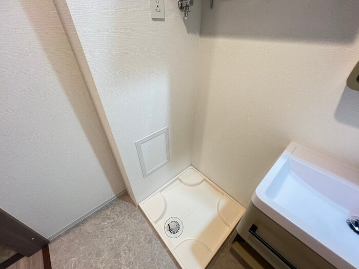 物件内観写真20　(洗濯機置場)