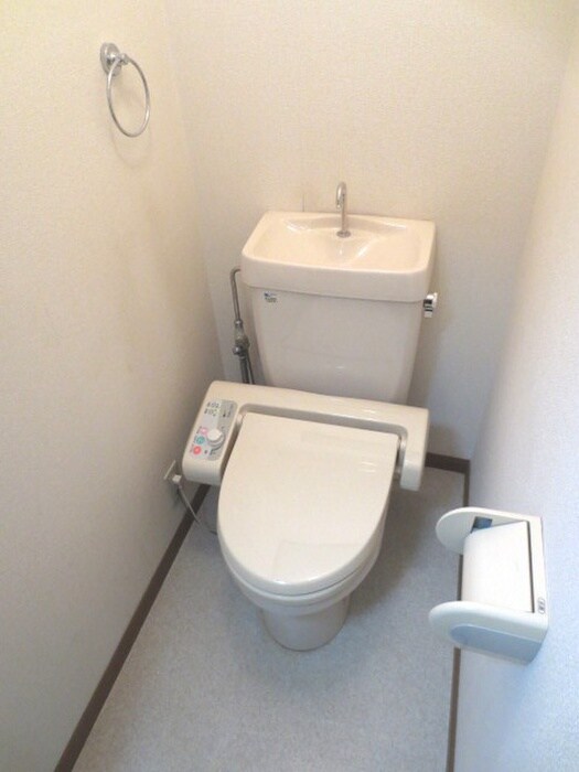 物件内観写真10　(トイレ)