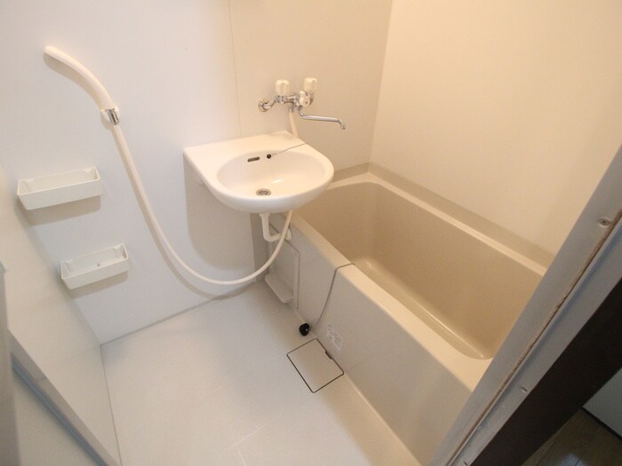 物件内観写真12　(バス／シャワールーム等)