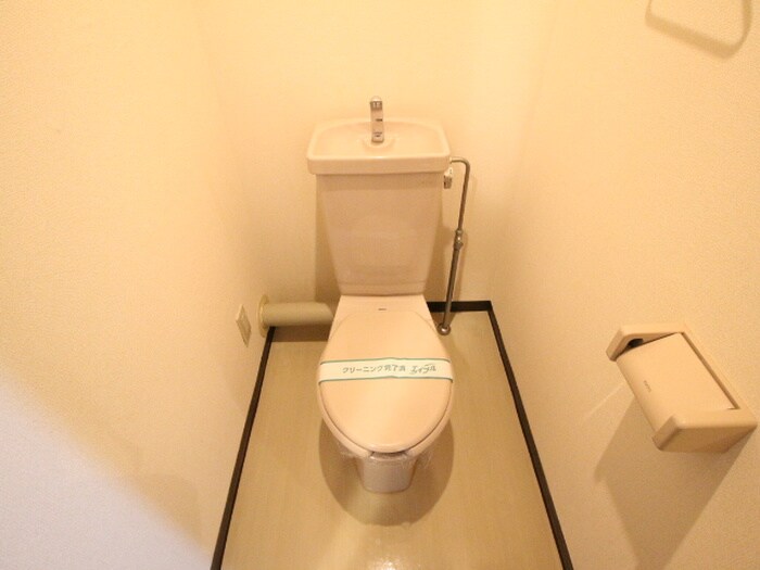 物件内観写真14　(トイレ)