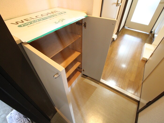 物件内観写真18　(靴箱)