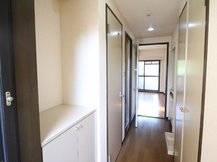 物件内観写真20　(玄関)