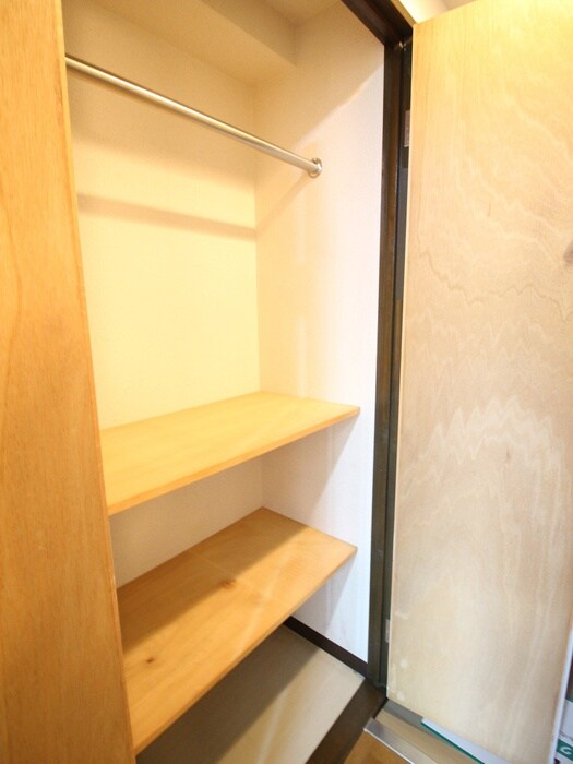 物件内観写真21　(収納)