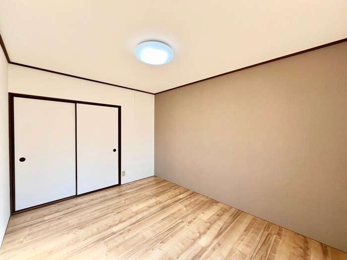 物件内観写真8　(居室)