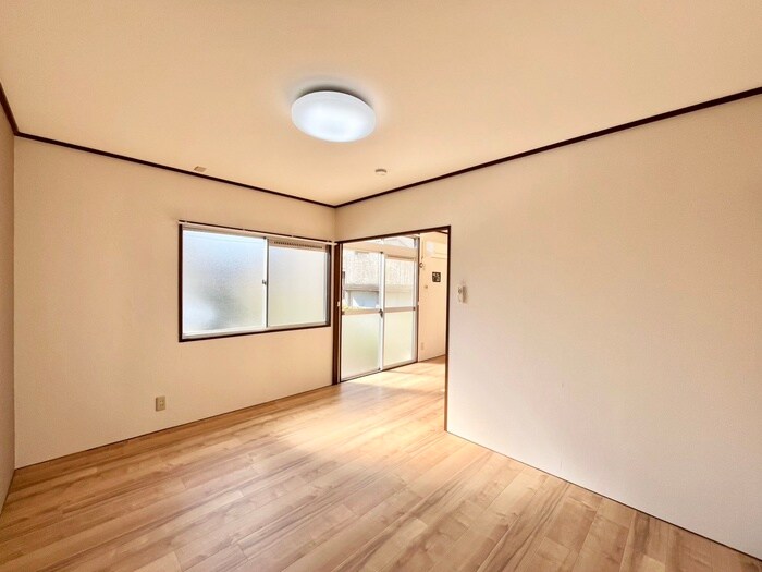 物件内観写真9　(居室)