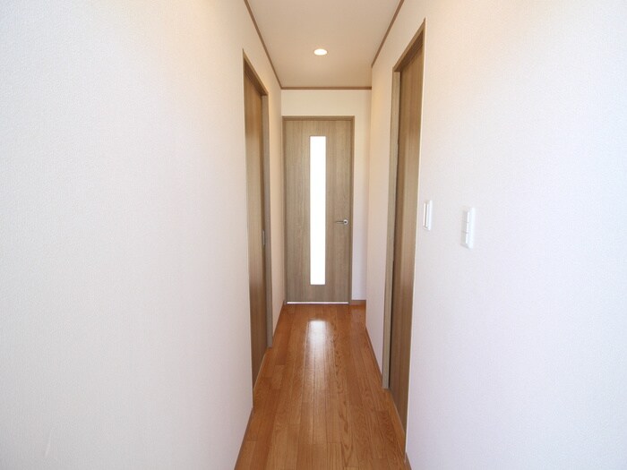 物件内観写真15　(廊下)