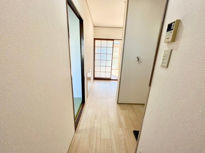 物件内観写真19　(廊下)