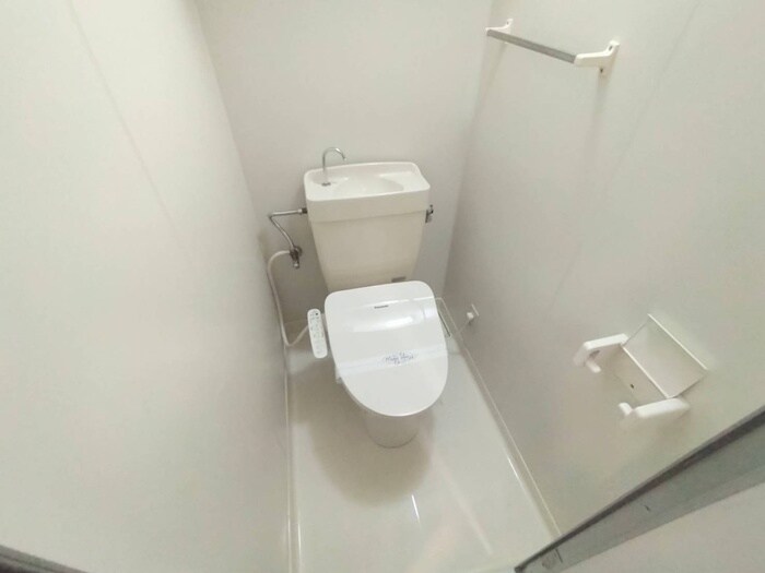 物件内観写真9　(トイレ)