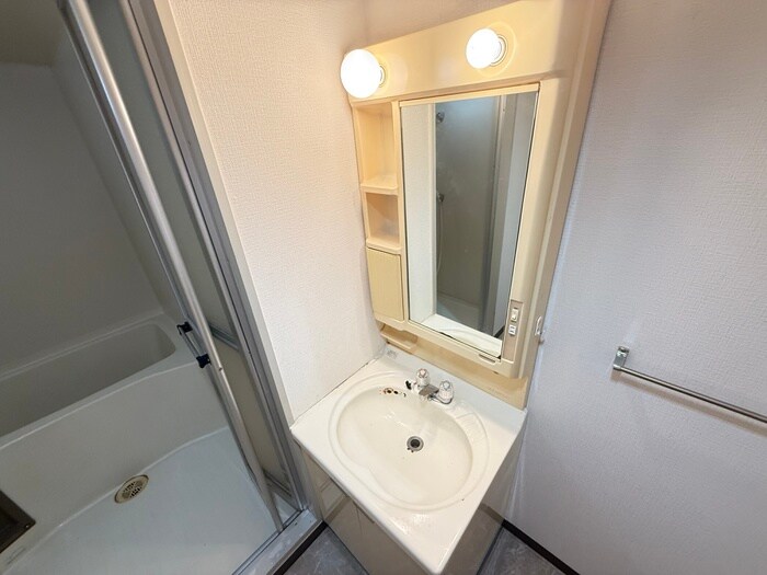 物件内観写真9　(洗面)