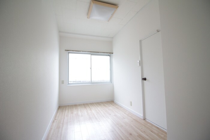 物件内観写真14　(居室)