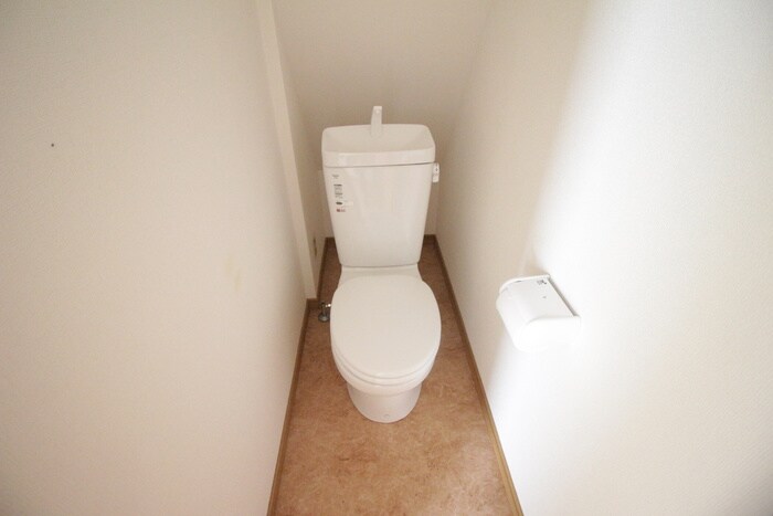 物件内観写真16　(トイレ)