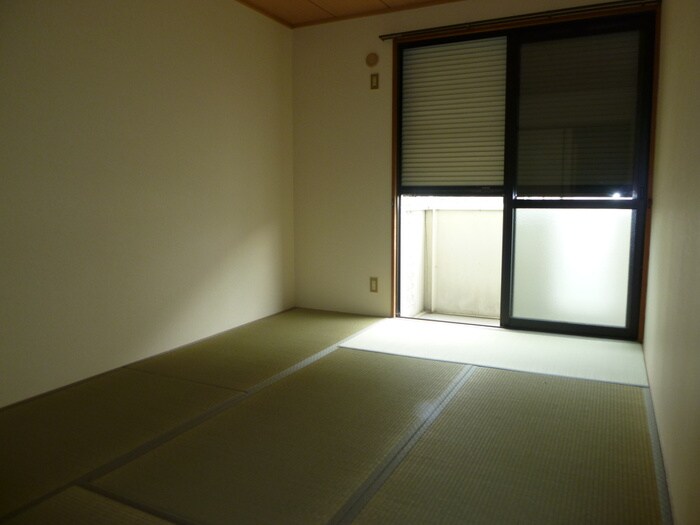 物件内観写真9　(居室)