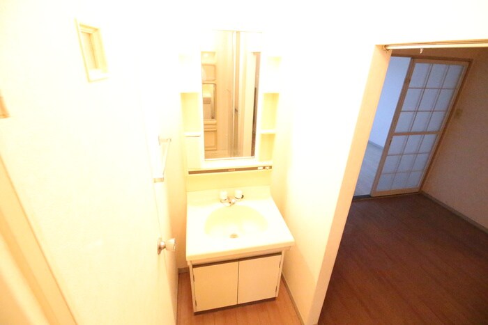 物件内観写真11　(洗面)