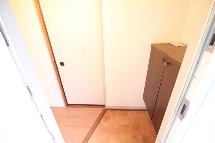 物件内観写真18　(廊下)