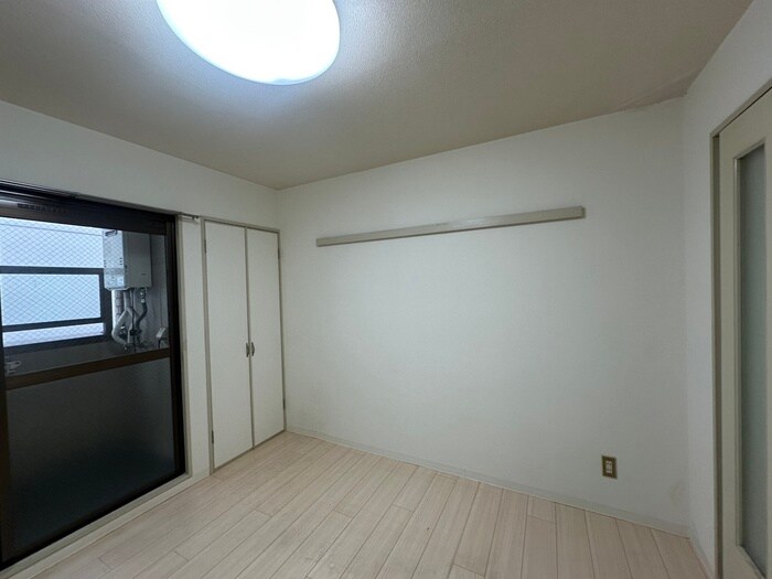 物件内観写真13　(居室)